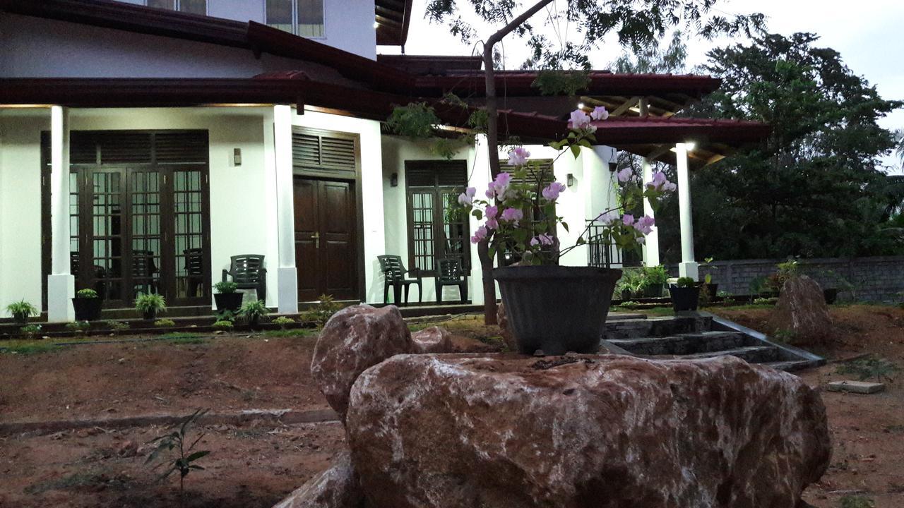 Kottamba Yala Stay & Safari Tissamaharama Ngoại thất bức ảnh